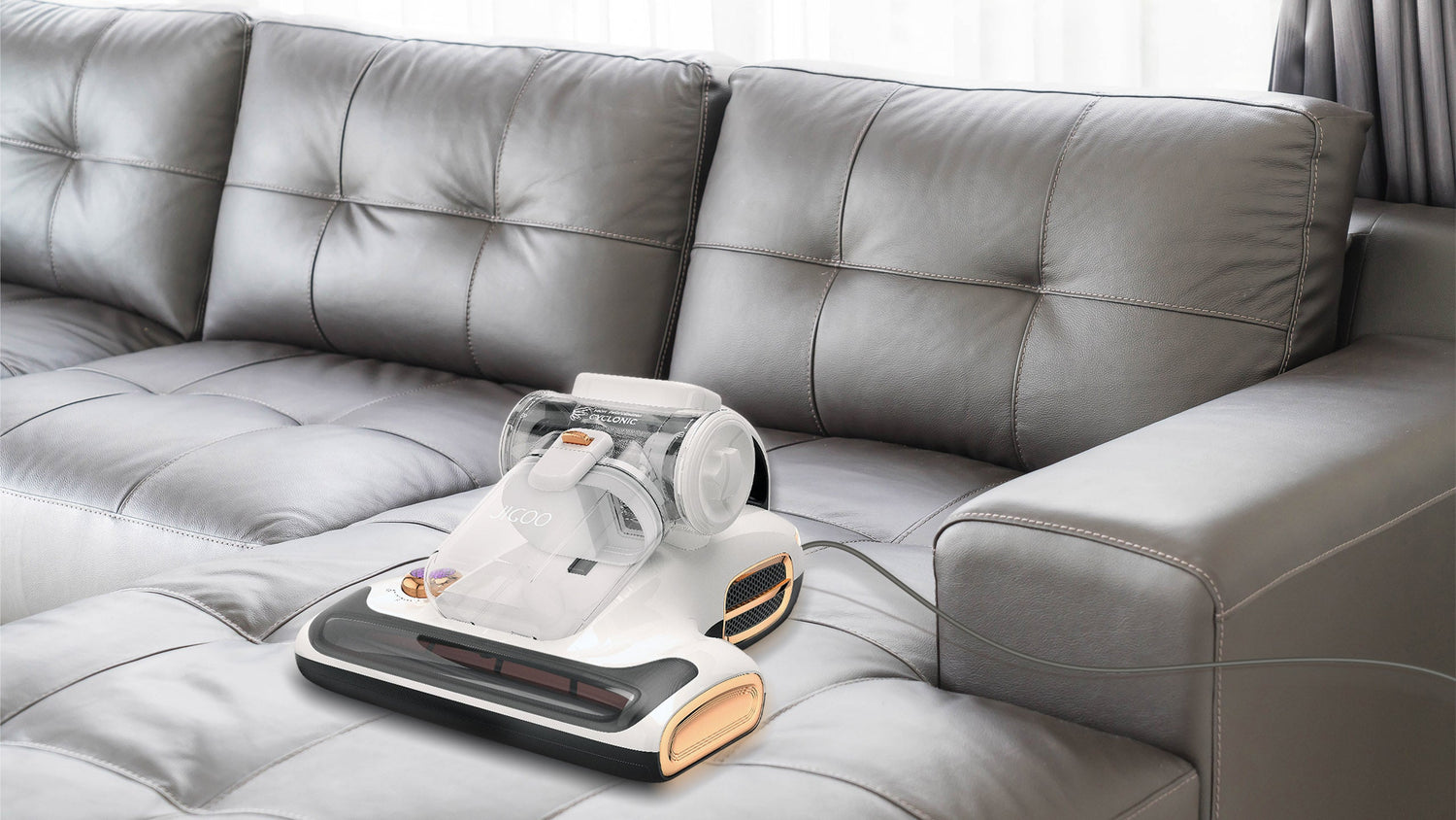 Pre-Party Quick Clean: Refresh Your Living Room in 15 Minutes